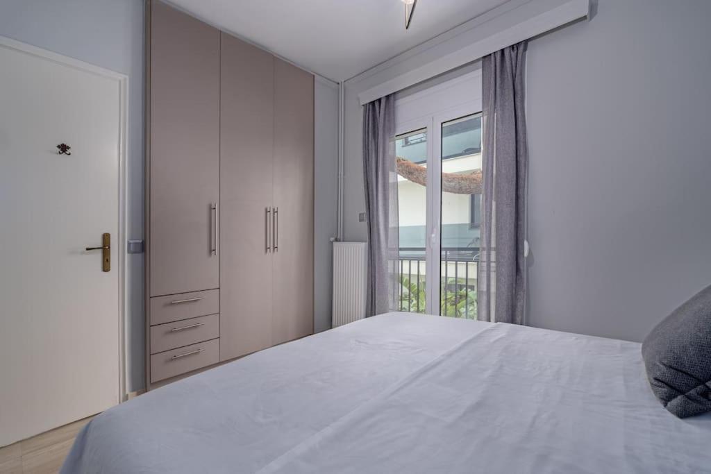 Peaceful 2 Bedroom In Glyfada Center Athens Ngoại thất bức ảnh